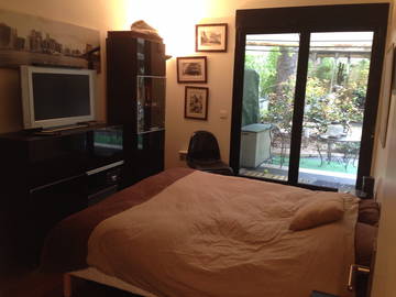 Room For Rent Paris 70710