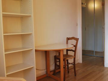 Room For Rent Lyon 79008