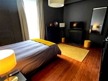 Room For Rent La Suze-Sur-Sarthe 300451-1