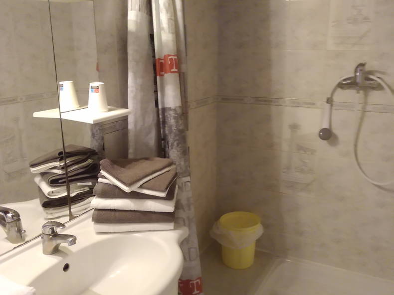 Homestay Verzé 656865-4