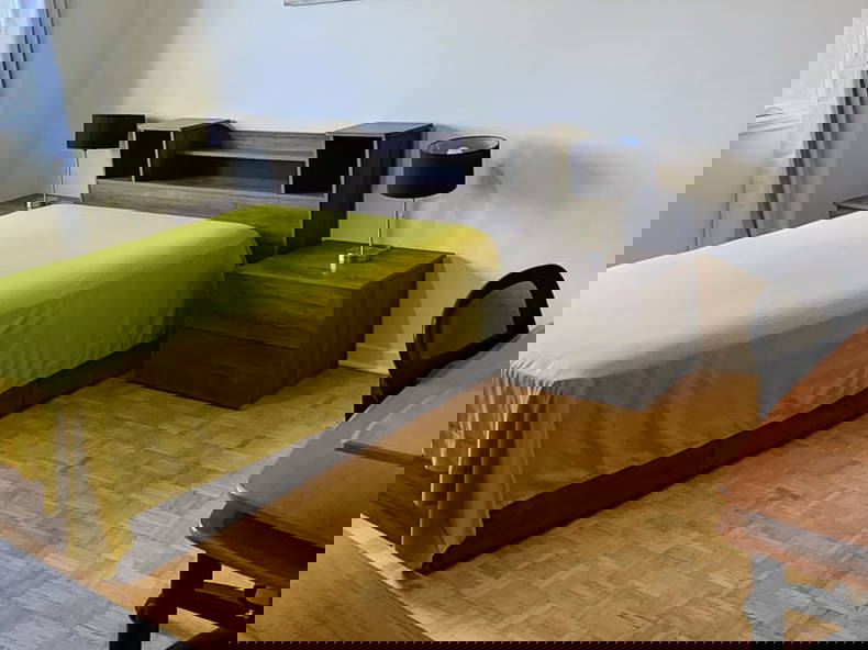 Gastgezin Brossard 659496-5