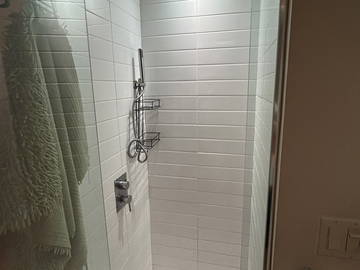Unterkunft beim Gastgeber zur Miete in Montréal - Foto 7 : Badezimmer-7