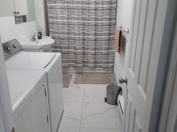 Colocation à louer à Saint-Jérôme - photo 3 : salle de bain-3