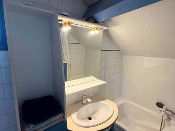 Chambre chez l'habitant à louer à Romainville - photo 2 : salle de bain-2