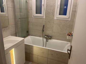 Chambre chez l'habitant à louer à Boulogne-Billancourt - photo 3 : salle de bain-3