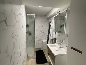 Colocation à louer à Charleroi - photo 7 : salle de bain-7