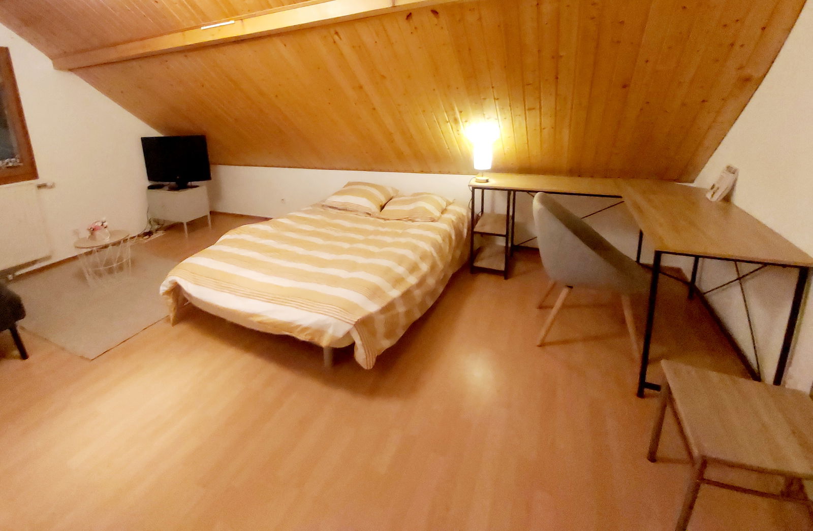 Chambre Chez L'habitant Pugey 592367