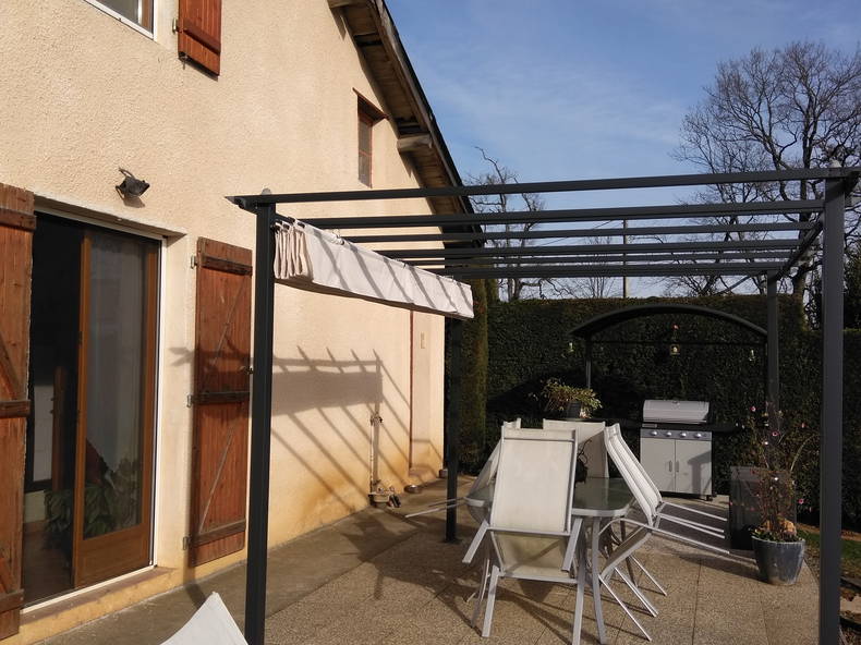 Gastfamilie Castelbajac 218645-3