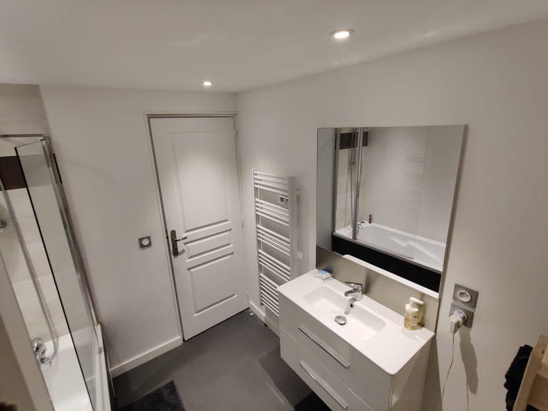 Colocation Croix 245145-4