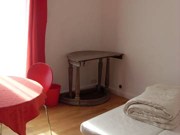 Room For Rent Deuil-La-Barre 72242