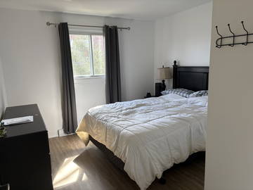 Chambre chez l'habitant à louer à Longueuil - photo 1-1