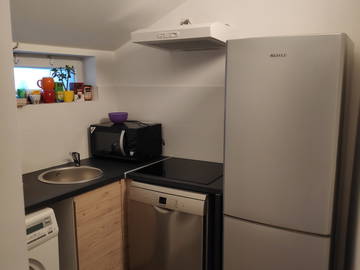 Shared housing for rent in Charleroi - photo 2: Other room-2