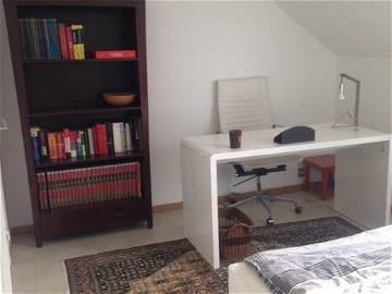 Room For Rent Montigny-Le-Bretonneux 219316