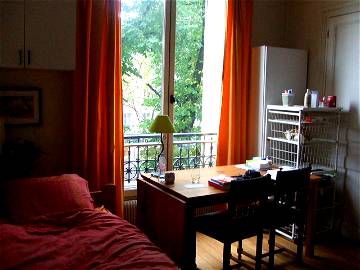 Roomlala | Chambre À Louer à Montparnasse