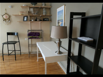 Shared accommodation à louer à Montréal - living room-7