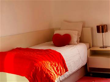 Roomlala | Chambre A Louer A Neuilly Sur Seine