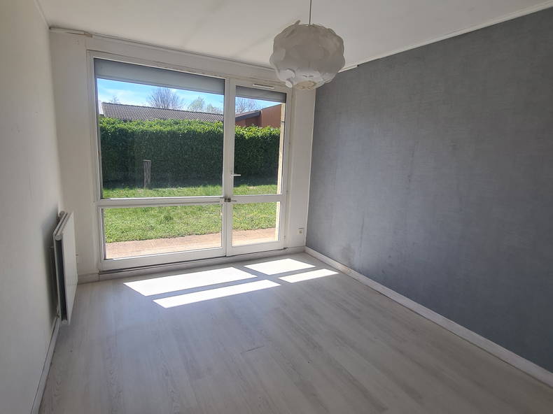 Homestay Villefontaine 247585-1