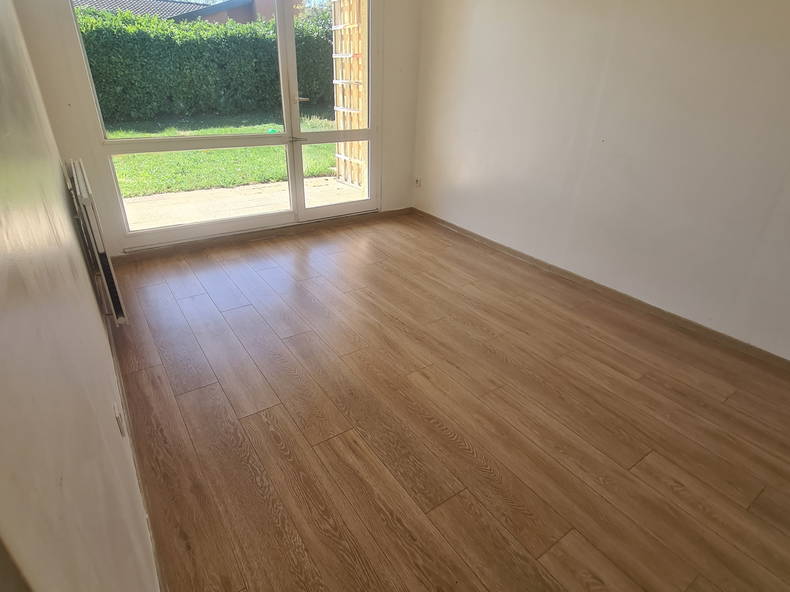 Homestay Villefontaine 247585-5