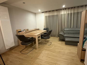 Wohngemeinschaft Arlon 663875-8