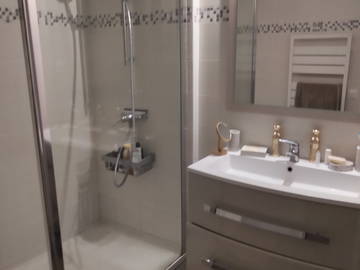 Chambre chez l'habitant à louer à Bordeaux - salle de bain-3