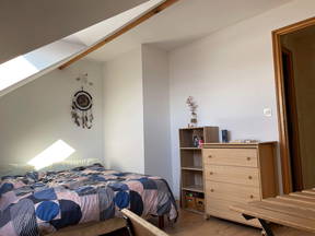 Zimmer zu vermieten mit separatem Eingang