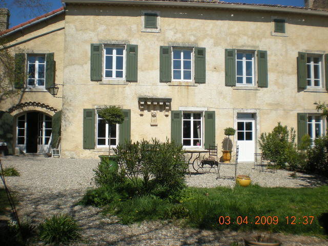 Quedarse En Casa Pierrelatte 31111-3