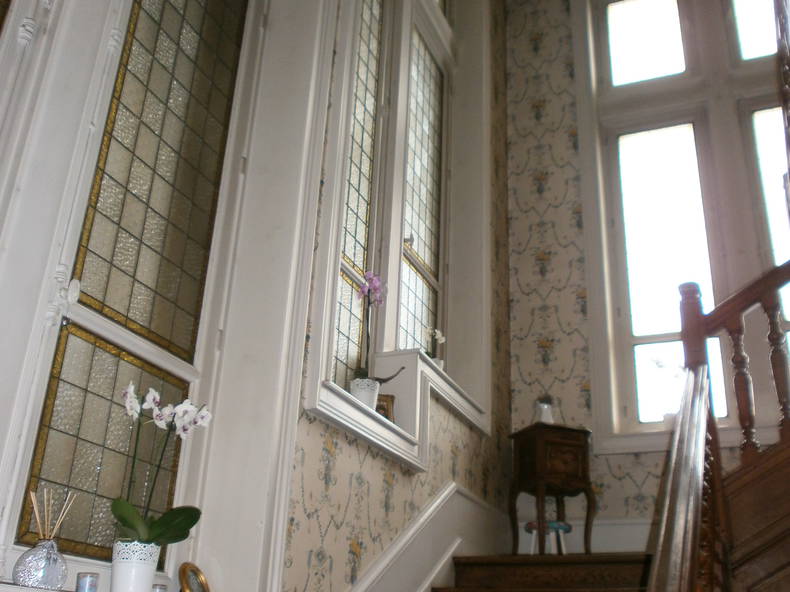 Quedarse En Casa Sedan 84105-3