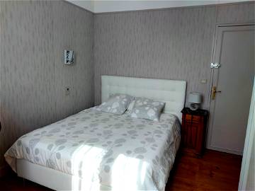 Private Room Mantes-La-Jolie 327139-1
