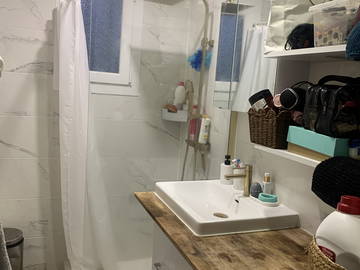 Chambre chez l'habitant à louer à Chevru - salle de bain-6