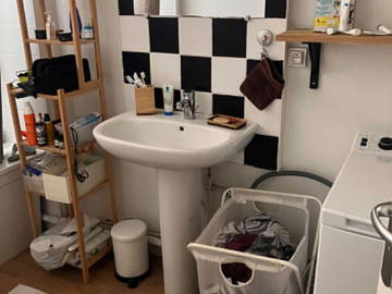 Chambre chez l'habitant à louer à Pessac - photo 3 : salle de bain-3