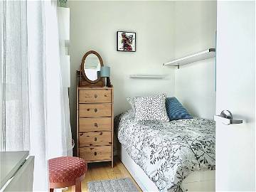 Roomlala | CHAMBRE À LOUER - COURT OU MOYEN TERME / COLIVING