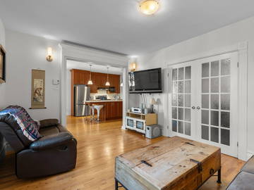Wohngemeinschaft zur Miete in Montréal - Foto 6 : TV-Raum-6