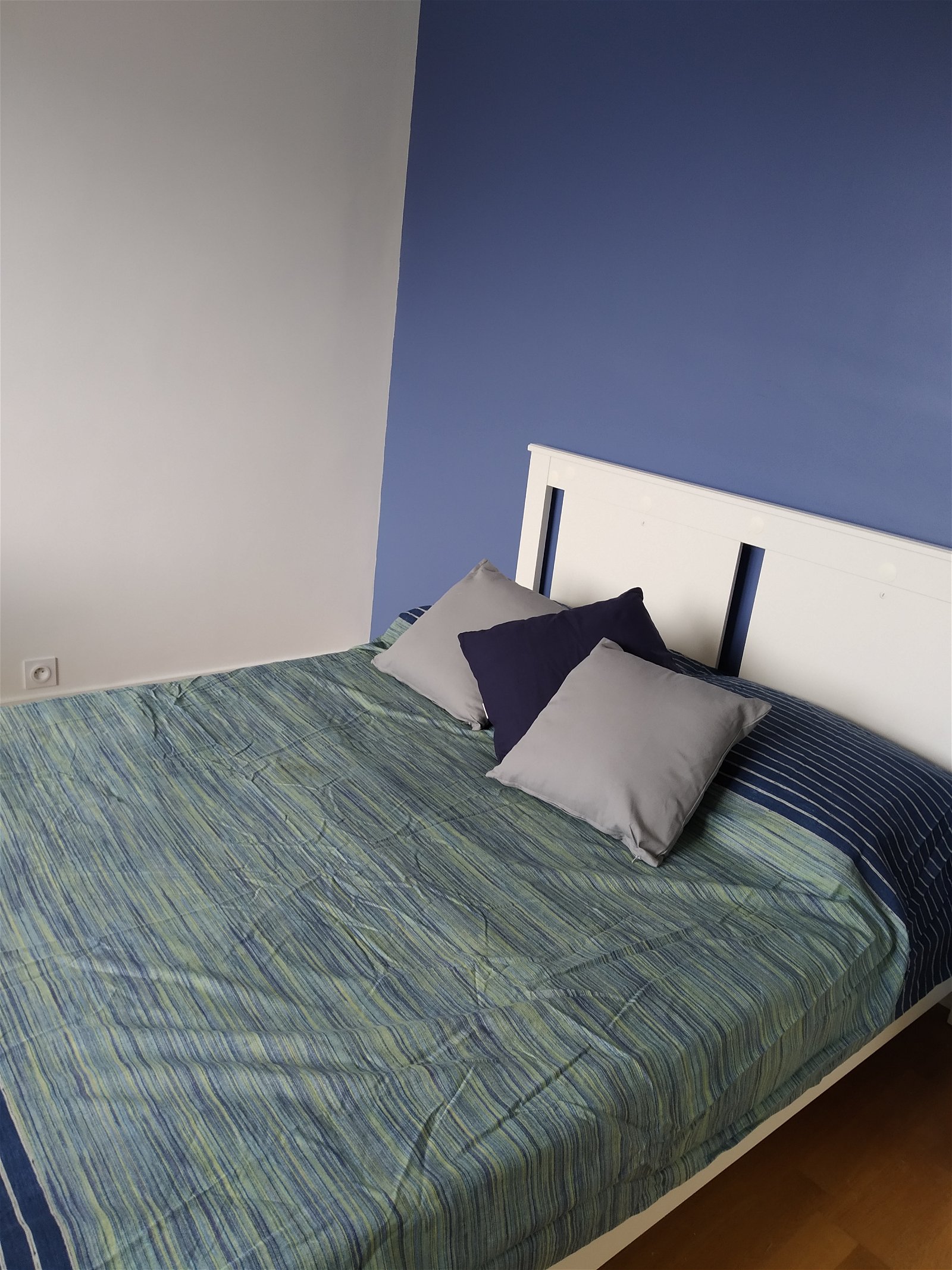 Colocation Tours 266688