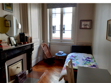 Roomlala | Chambre à Louer Dans Grand Appartement