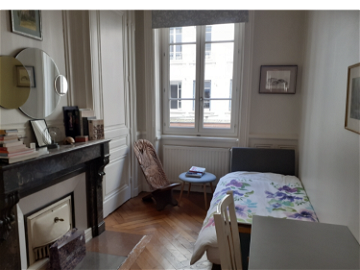 Room For Rent Lyon 239841-1