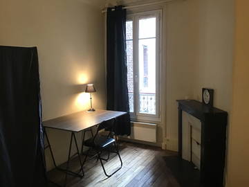 Roomlala | Chambre à Louer Dans Le Centre-ville D'Asnières-sur-Seine