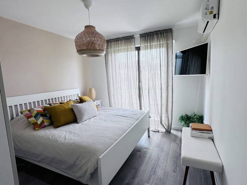 Kolokation Nice 437874-4