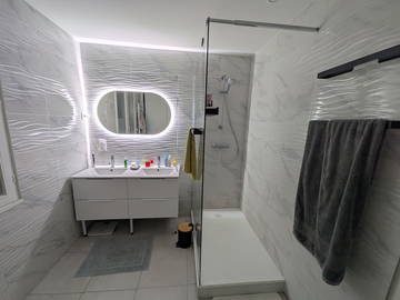 Chambre chez l'habitant à louer à Coulounieix-Chamiers - photo 3 : salle de bain-3