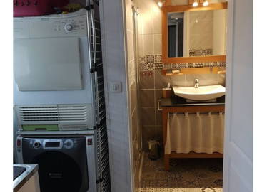 Homestay for rent in Neuilly-Sur-Marne - photo 19 : Bathroom-19