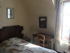 Hospedagem Em Casa De Família Huy 272668-7