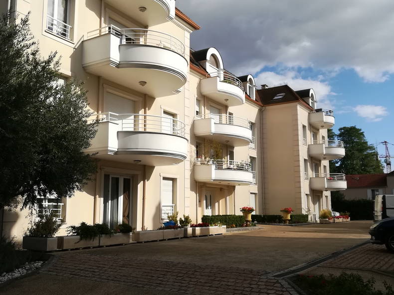 Famiglia Sainte-Geneviève-des-Bois 58407-3