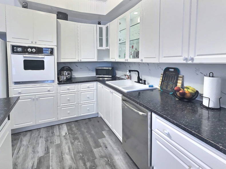 Kolokation Montreal 636990-4