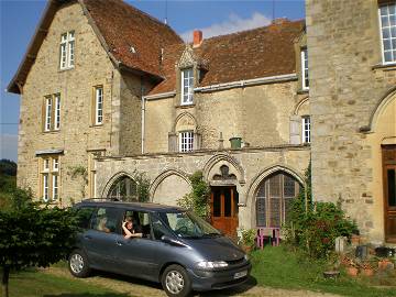 Roomlala | Chambre À Louer Dans Un Manoir Avec Cuisine Et Salle De Bain