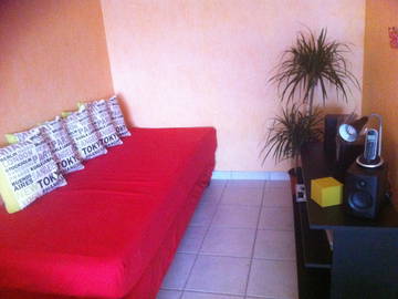 Room For Rent Lyon 90230