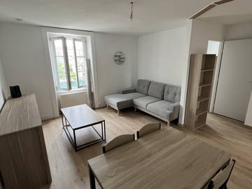 Chambre à louer dans une colocation de filles