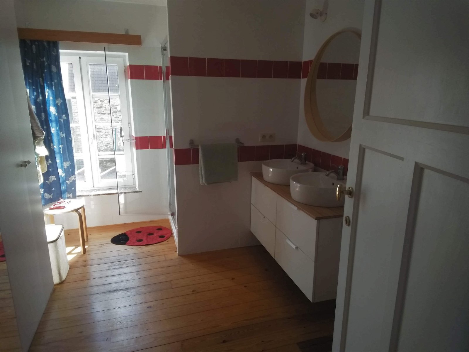 Kotimajoitus Court-Saint-Étienne 65034