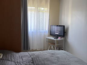 Chambre à louer dans villa de plain-pied