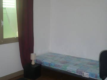 Room For Rent Pau 33890