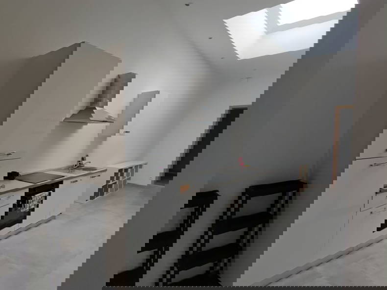 Kolokation Charleroi 416474-4