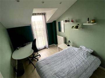 Room For Rent Les Ulis 382824-1
